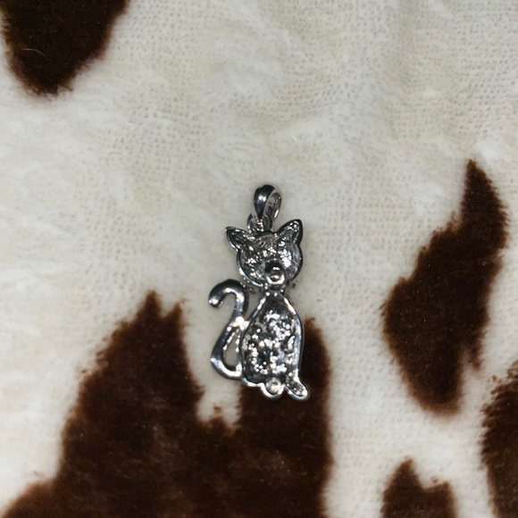 Super Cute Cat Pendant - Picture 2 of 2